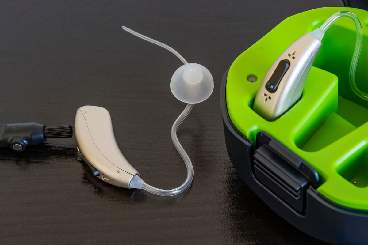 Rechargeable hearing aid batteries discount